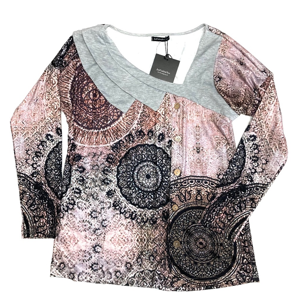 NWT Just Fashion Now Blouse